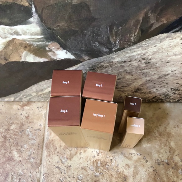 STILA Buildable Foundation - Picture 7 of 15